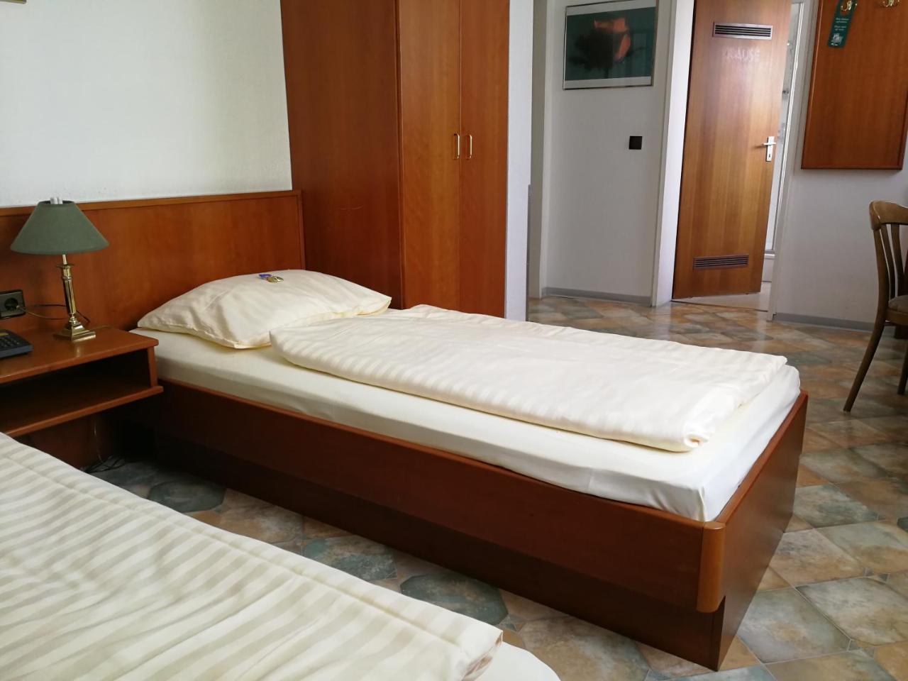 Brauhotel Jan Van Werth Neuss Bagian luar foto